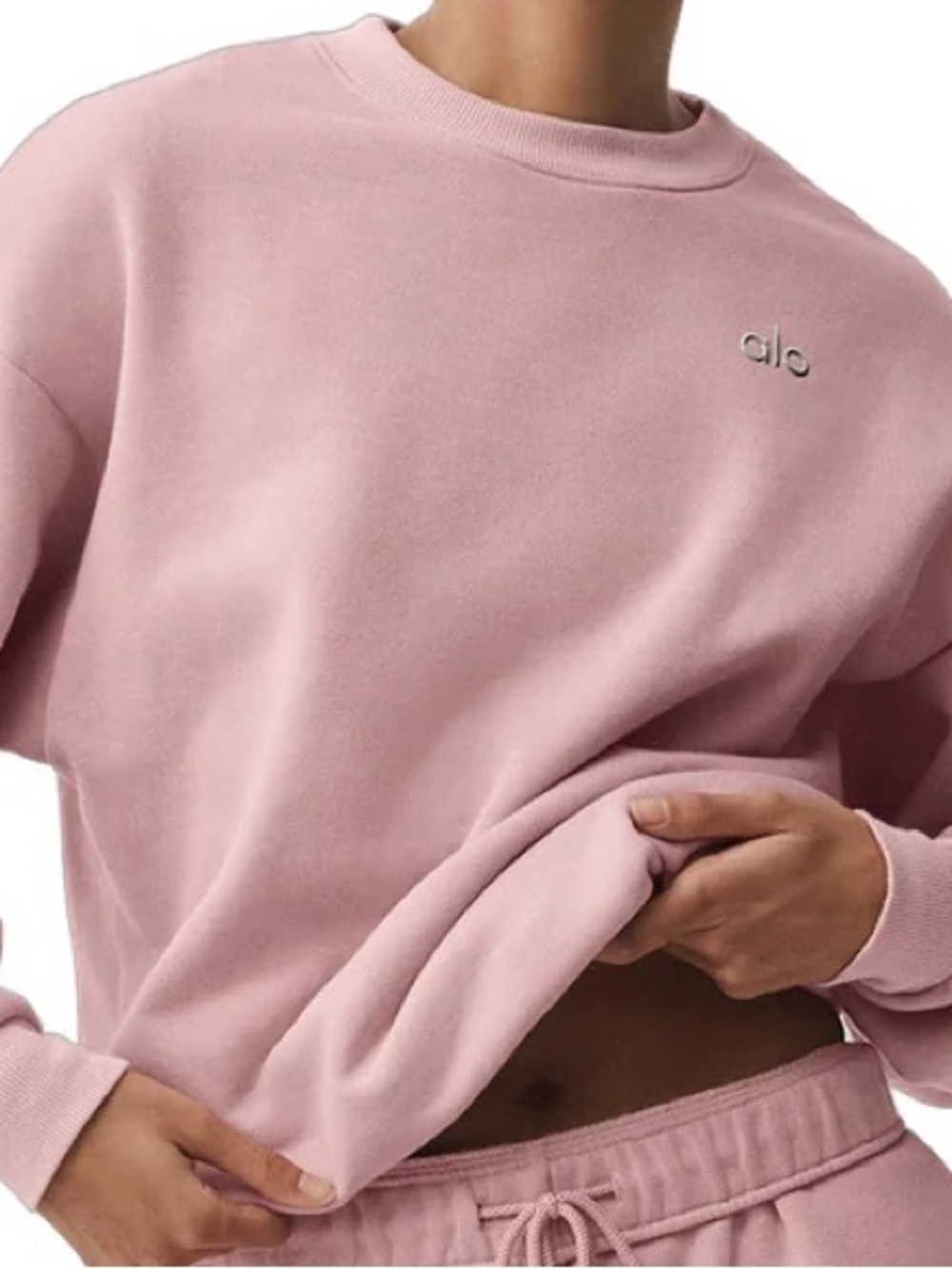 ALO Yoga vintage pink accolade crew